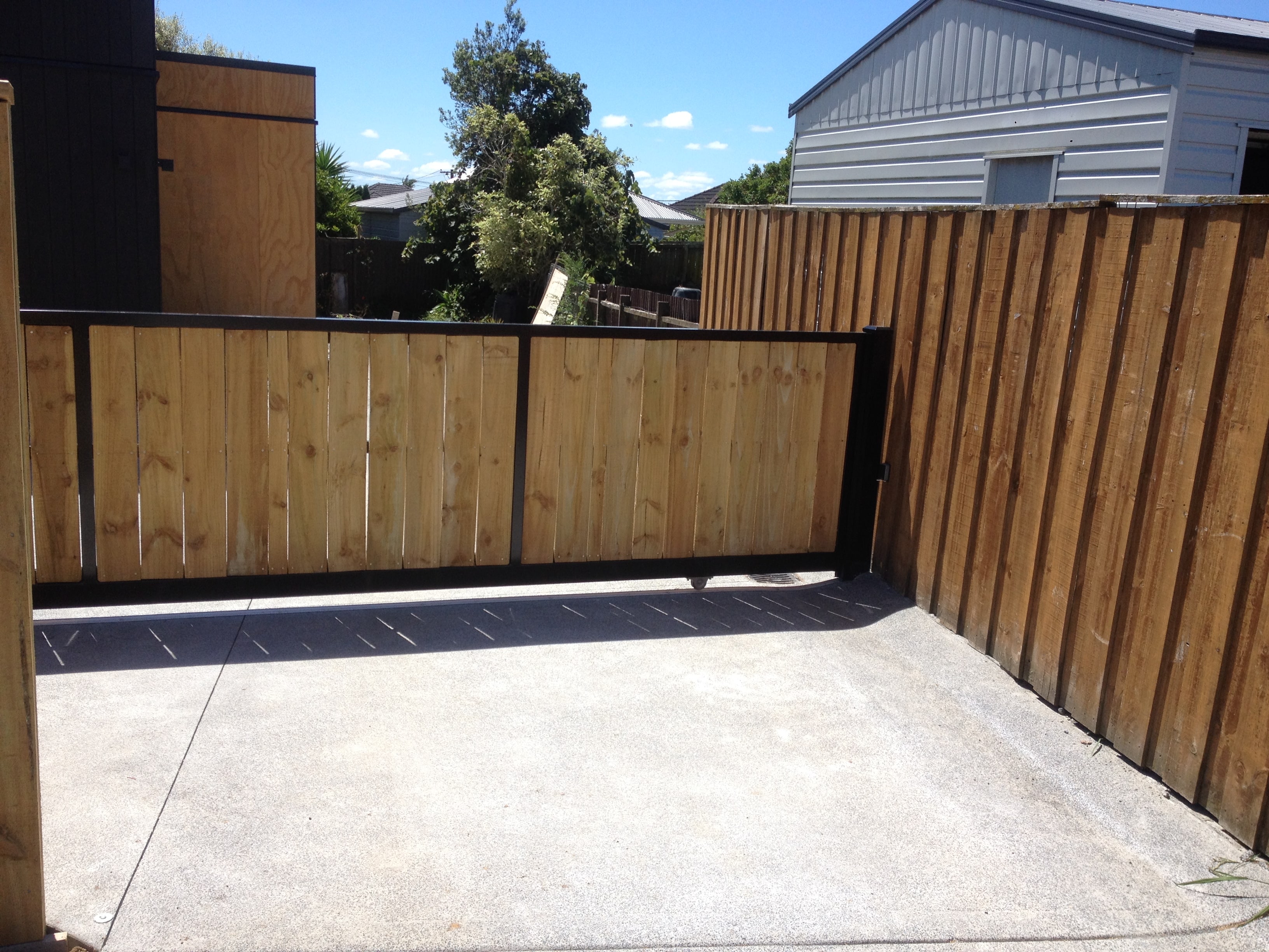 Automated Sliding Gate with Wooden Inserts 6m long 2-min