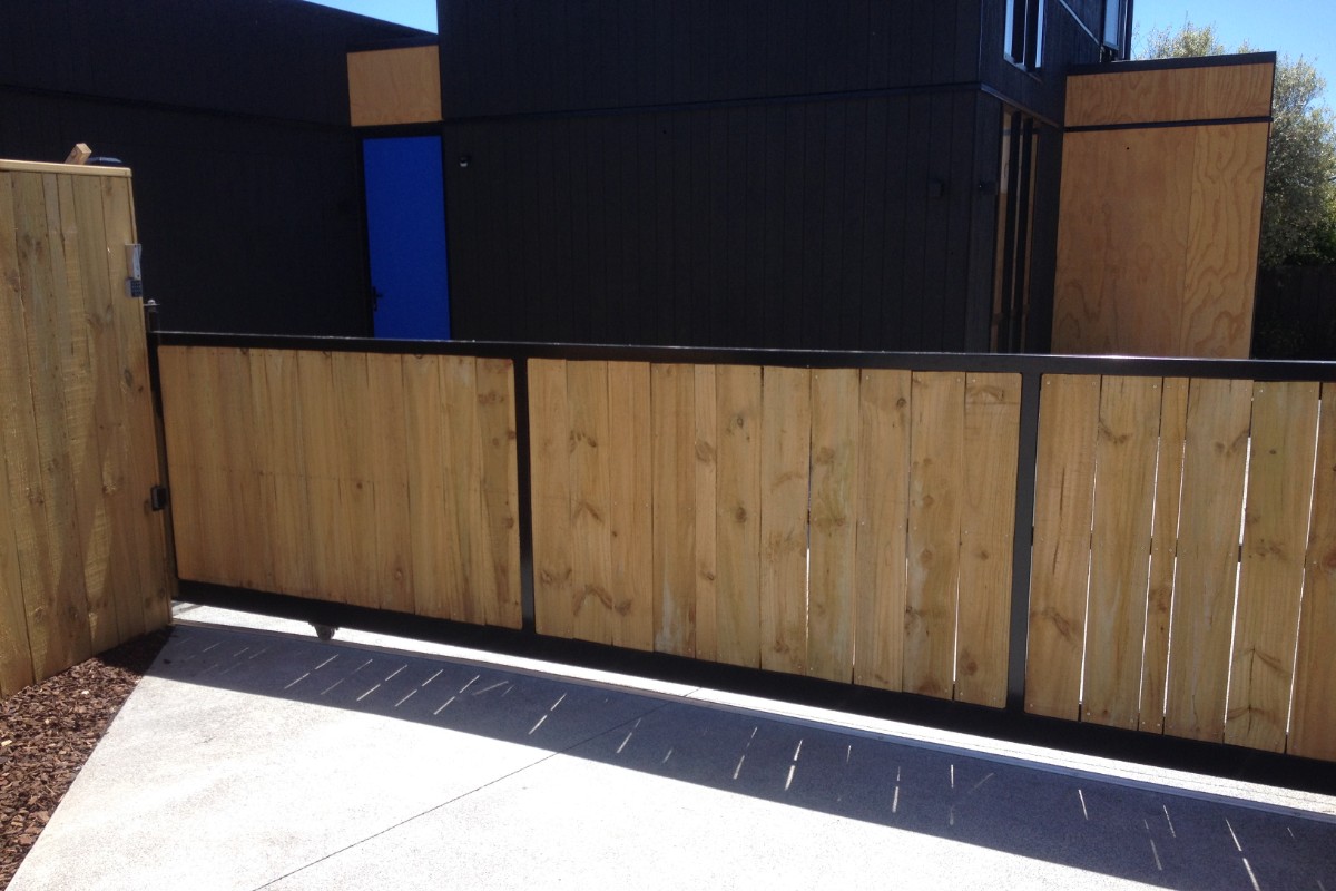 Automated Sliding Gate with Wooden Inserts 6m long